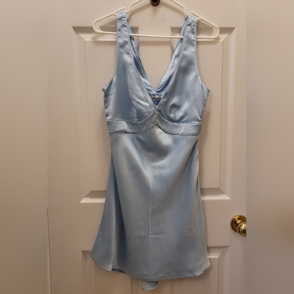 ABERCROMBIE & FITCH V-NECK SLEEVELESS SATIN MINI PARTY DRESS SZ SM TALL 💫NWT💫 - Picture 5 of 16